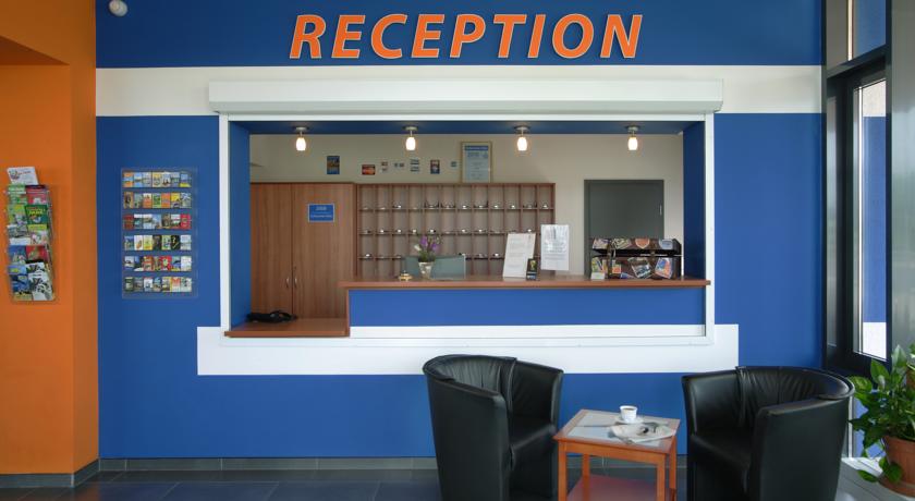Hotel Citymaxx Rostock Buitenkant foto