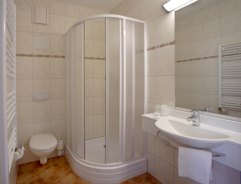 Hotel Citymaxx Rostock Kamer foto